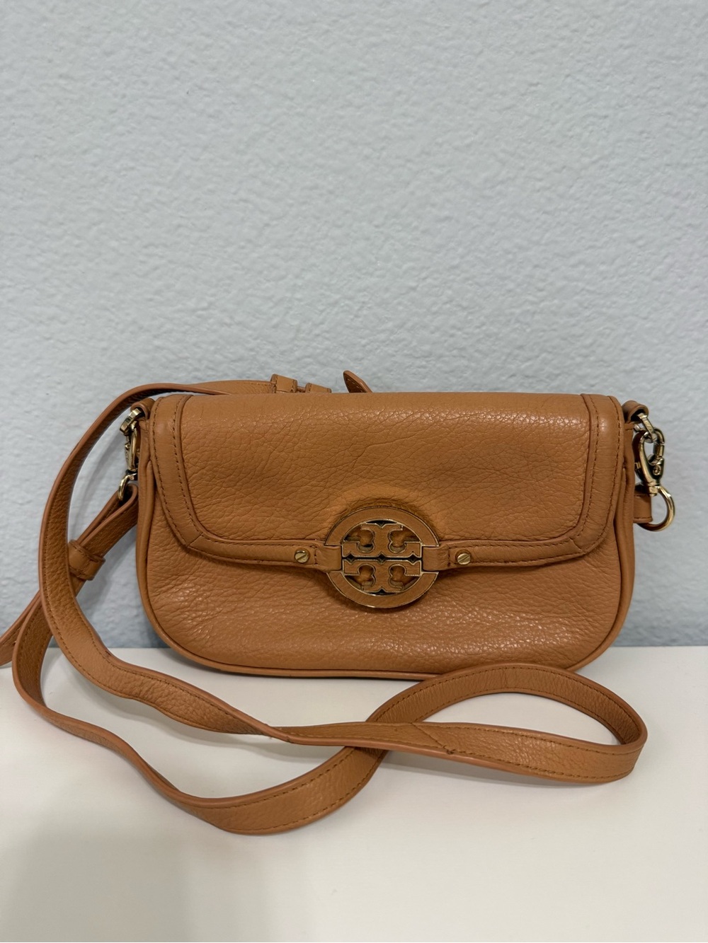 Tory Burch Tan Pebbled Leather Crossbody with Logo Medallion